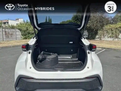 Photo 9 Toyota C-HR  2.0 Hybride Rechargeable 225ch Graphic MY26