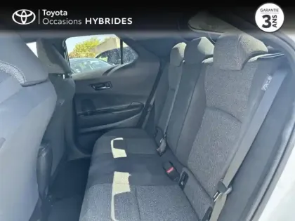Photo 11 Toyota C-HR  2.0 Hybride Rechargeable 225ch Graphic MY26