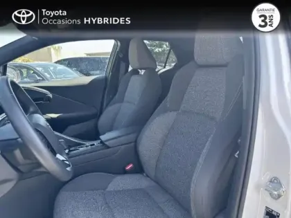 Photo 10 Toyota C-HR  2.0 Hybride Rechargeable 225ch Graphic MY26