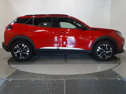 Photo 7 Peugeot 2008  e- 136ch Allure