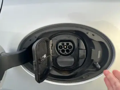 Photo 12 Jaguar F-Pace  P400e Plug-in-Hybrid R-Dynamic SE BVA8 AWD