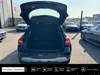 Photo 8 Mercedes GLA  180 122ch Intuition Euro6d-T