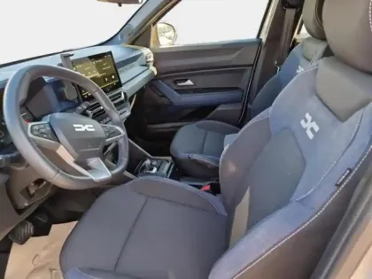 Photo 13 Dacia Duster  1.6 hybrid 140ch Expression
