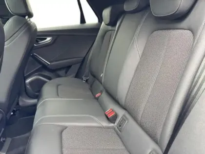 Photo 7 Audi Q2  35 TDI 150ch S line Plus S tronic 7