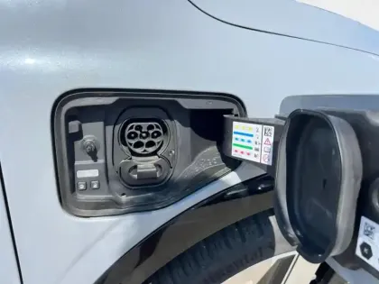 Photo 9 Renault Megane  E-Tech Electric EV60 220ch Techno super charge -B