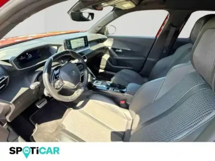 Photo 12 Peugeot 2008  e- 136ch GT