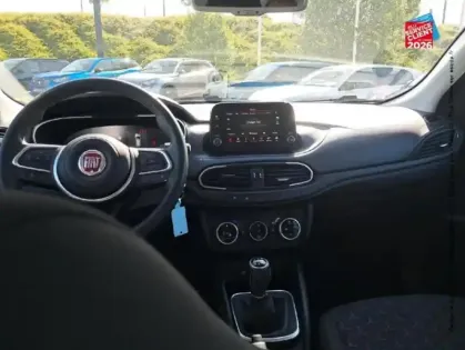 Photo 14 Fiat Tipo  Cross 1.0 FireFly Turbo 100ch S/S Pack