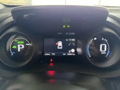 Photo 13 Toyota Yaris  Cross 116h Design MY22