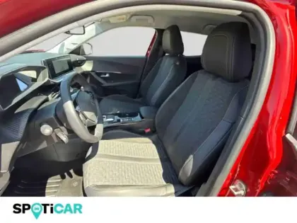 Photo 11 Peugeot 2008  e- 136ch Roadtrip