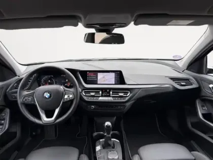 Photo 9 BMW Serie 1 Série 1 118i 136ch Edition Sport