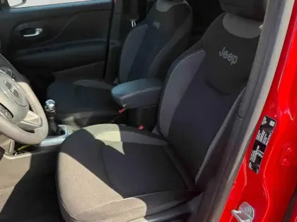 Photo 10 Jeep Renegade  1.5 Turbo T4 130ch MHEV Limited BVR7