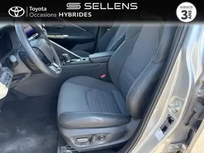 Photo 10 Toyota C-HR  1.8 Hybride 140ch Collection NG23