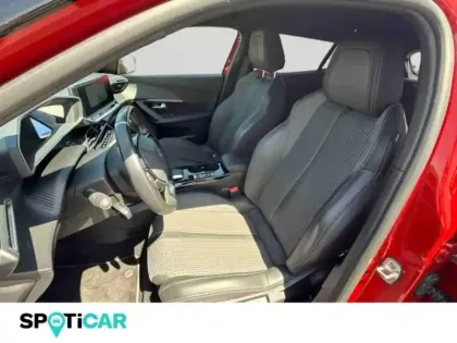 Photo 11 Peugeot 2008  e- 136ch GT