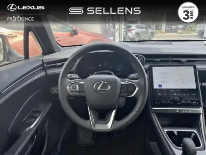 Photo 8 Lexus Lbx  1.5 136ch Emotion 2WD