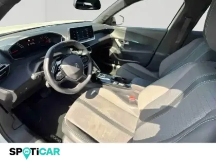 Photo 11 Peugeot 2008  1.5 BlueHDi 130ch S&S Allure EAT8