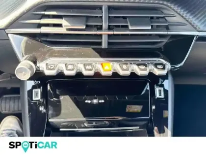 Photo 13 Peugeot 2008  1.5 BlueHDi 130ch S&S Allure EAT8