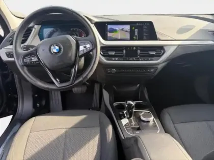 Photo 12 BMW Serie 1 Série 1 118iA 136ch Business Design DKG7