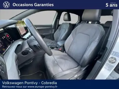 Photo 10 Volkswagen Golf  1.5 eTSI OPF 150ch Style DSG7