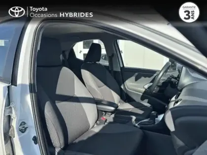 Photo 5 Toyota Yaris  116h France Business 5p + Programme "Beyond Zero Academy"