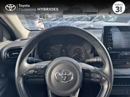 Photo 12 Toyota Yaris  116h France Business 5p + Programme "Beyond Zero Academy"