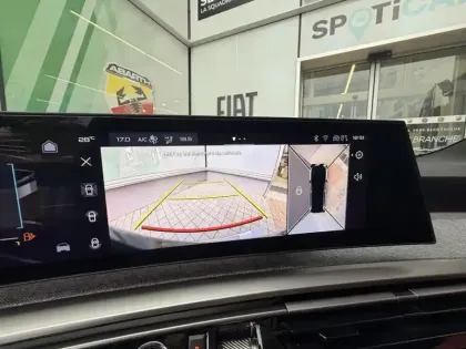 Photo 13 Peugeot 5008  Hybrid 145ch Allure e-DCS6 7 Places