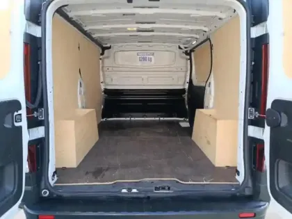 Photo 8 Renault Trafic  Fg L1H1 3T 2.0 Blue dCi 130ch Confort E6E