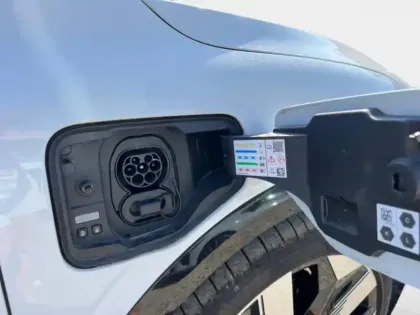 Photo 9 Renault Megane  E-Tech Electric EV60 220ch Techno super charge -C