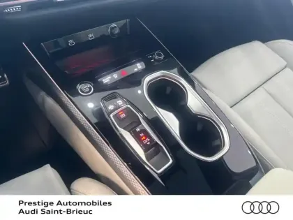 Photo 13 Audi A6  2.0 TFSI 367ch e-hybrid S line Quattro S tronic 7
