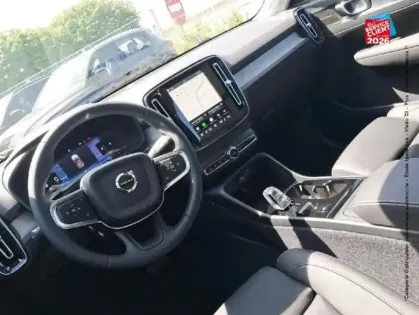 Photo 14 Volvo XC40  B3 163ch Lounge Edition DCT 7
