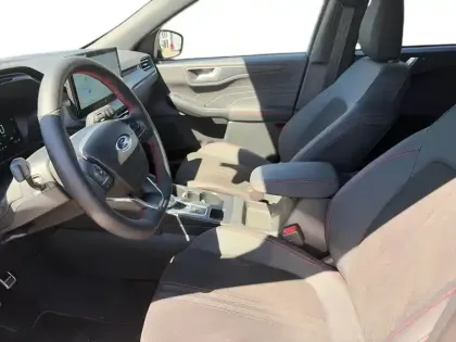 Photo 7 Ford Kuga  2.5 Duratec 180ch Hybrid FlexiFuel ST-Line X Powershift