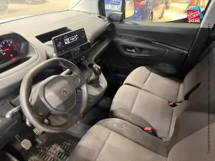 Photo 14 Peugeot Partner  Standard 650kg BlueHDi 100ch S&S BVM5 Premium