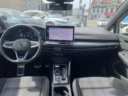 Photo 10 Volkswagen Golf  1.5 eHybrid 272ch GTE DSG6