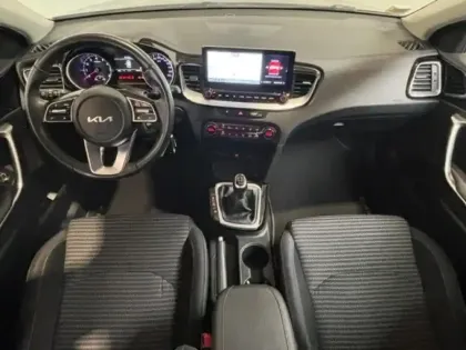 Photo 13 Kia Ceed  SW 1.0 T-GDI 120 Active GPS Camera