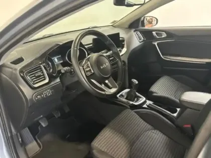 Photo 6 Kia Ceed  SW 1.0 T-GDI 120 Active GPS Camera