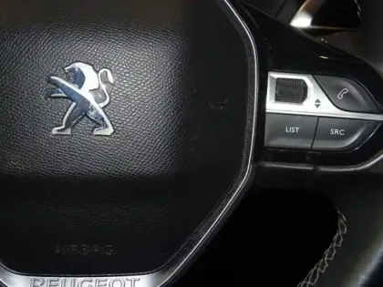 Photo 14 Peugeot 3008  1.2 PureTech 130ch Allure S&S