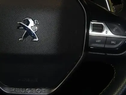 Photo 14 Peugeot 2008  1.5 BlueHDi 130ch S&S GT EAT8 125g