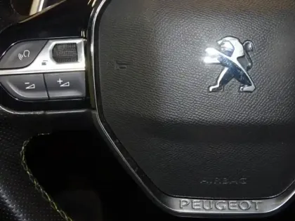 Photo 13 Peugeot 2008  1.5 BlueHDi 130ch S&S GT EAT8 125g