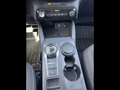 Photo 14 Ford Kuga  2.5 Duratec 180ch Hybrid FlexiFuel Active Powershift