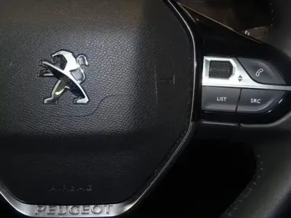 Photo 14 Peugeot 208  Business R 1.2 PureTech 100 S&S Active