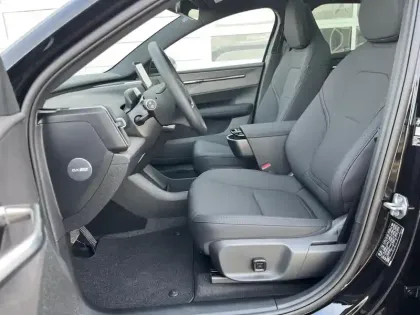 Photo 10 Volvo Ex30  P5 Long Range 272ch 69kWh Ultra