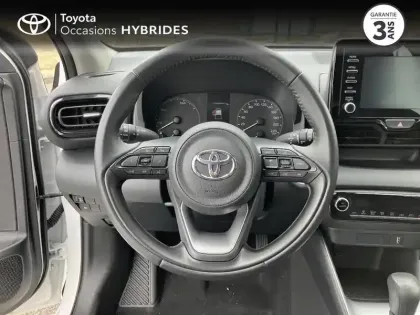 Photo 10 Toyota Yaris  116h Dynamic 5p MC24