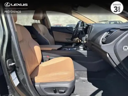 Photo 5 Lexus Nx  450h+ Executive 4WD