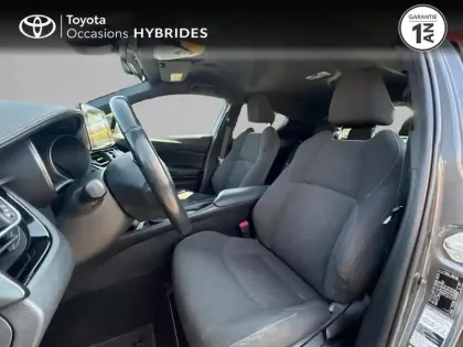 Photo 9 Toyota C-HR  122h Dynamic 2WD E-CVT RC18