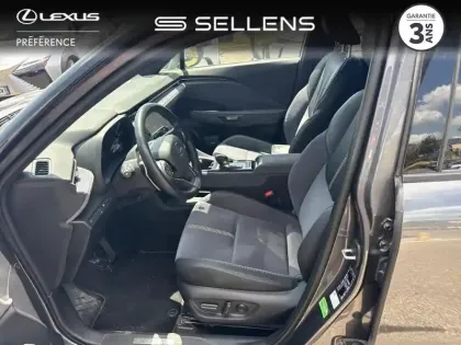 Photo 10 Lexus Lbx  1.5 136ch Cool 2WD