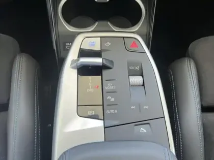 Photo 8 BMW X1  ieDrive20 204ch M Sport