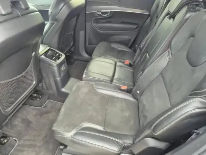 Photo 6 Volvo XC90  T8 Twin Engine 303 + 87ch R-Design Geartronic 7 places 48g