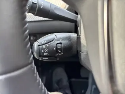 Photo 14 Peugeot 208  Electrique 50 kWh 136ch