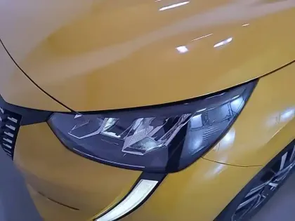 Photo 33 Peugeot 208  PureTech 100 S&S BVM6