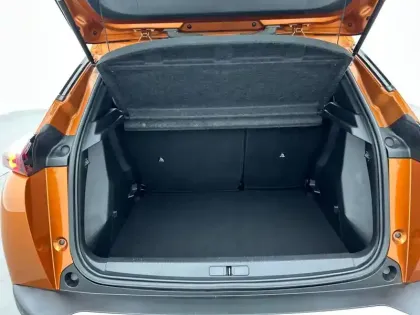 Photo 5 Peugeot 2008  PureTech 130 S&S BVM6