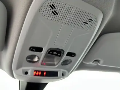 Photo 22 Peugeot 2008  PureTech 130 S&S BVM6